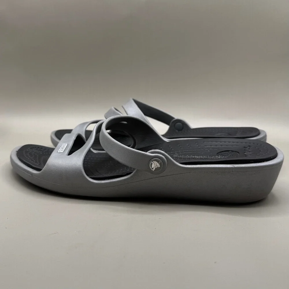 Crocs Patricia Wedge Sandals Womens 10 Multi-Strap Metallic Silver Black